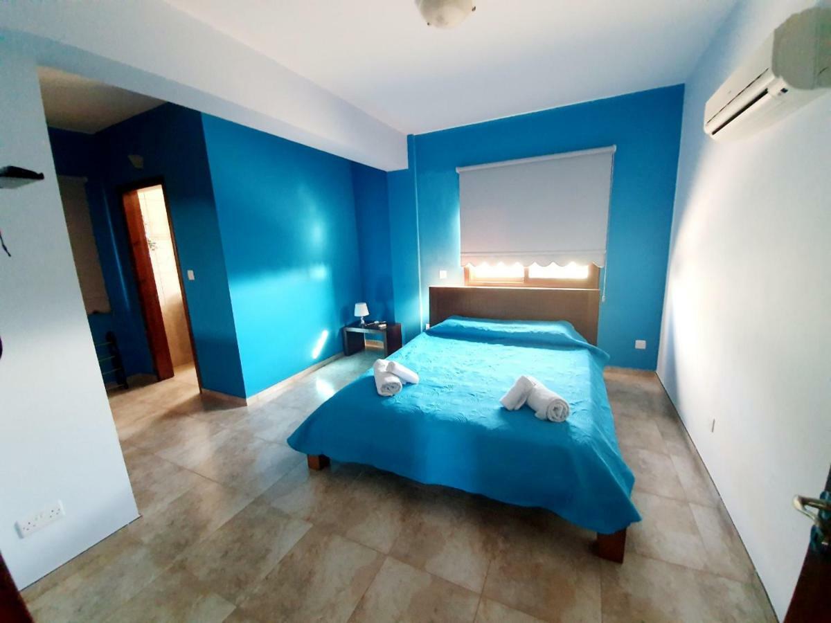Joanna Sunset Apts Помос Екстериор снимка