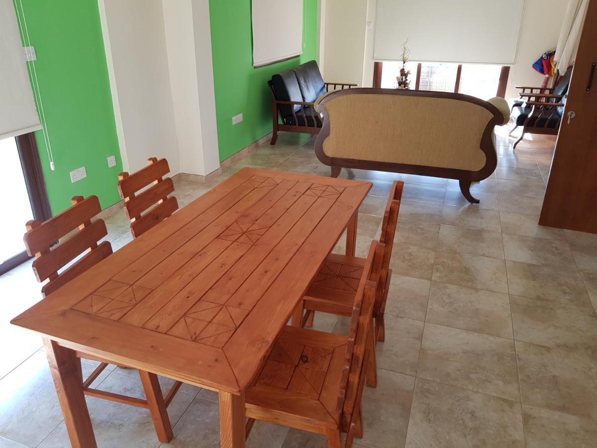 Joanna Sunset Apts Помос Екстериор снимка